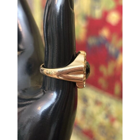 Vintage Gold Tone Black Onyx Heart Shape Size 7 Ring Statement Valentine - Picture 8 of 10